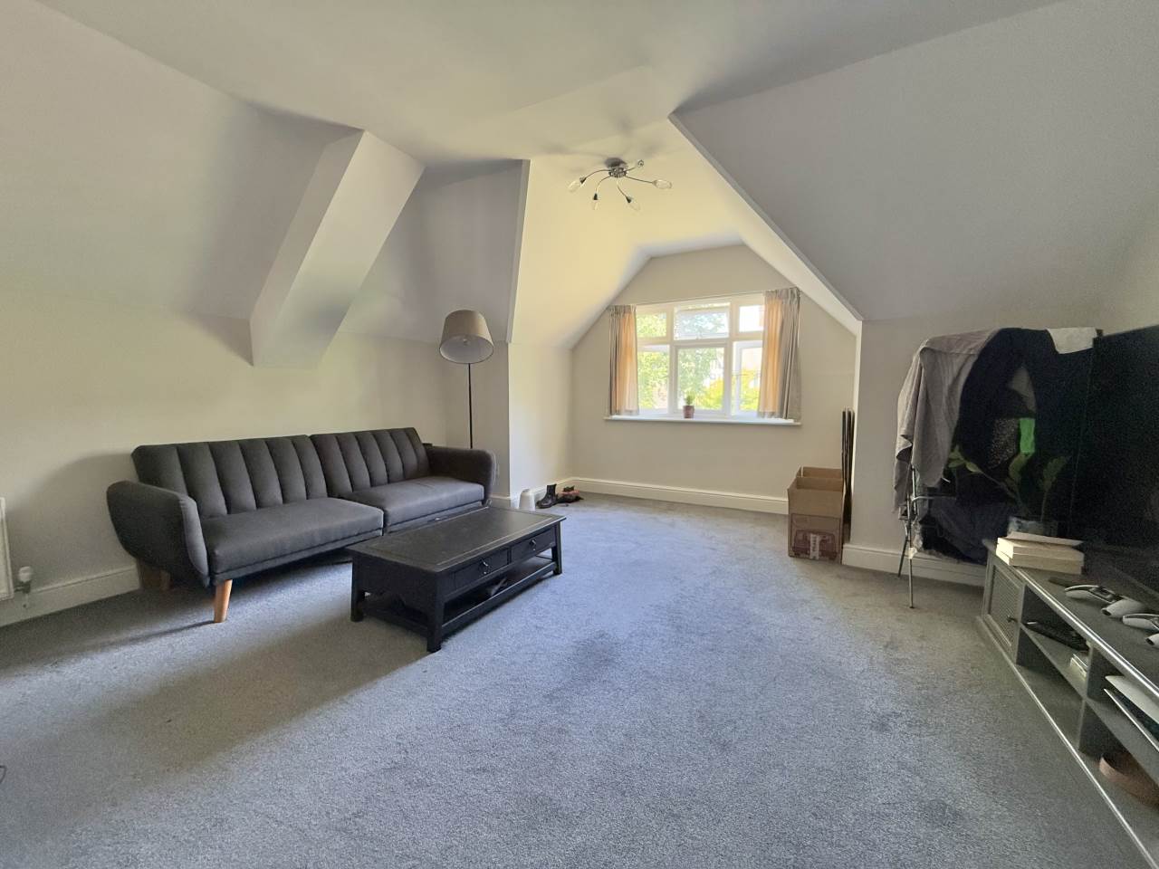 Flat Kingswood Road in Tunbridge Wells