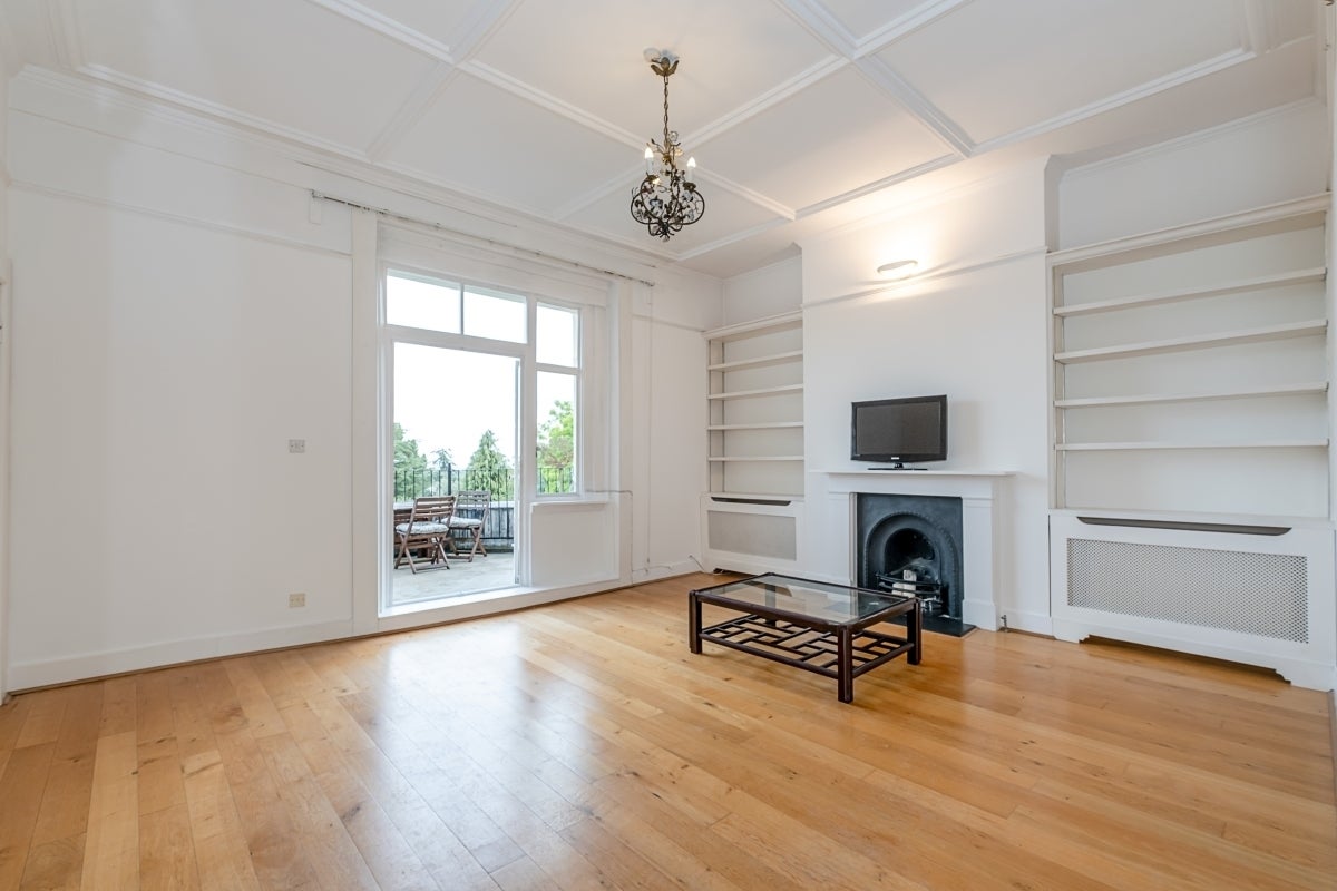 Flat Hampstead Hill Gardens in Greater London