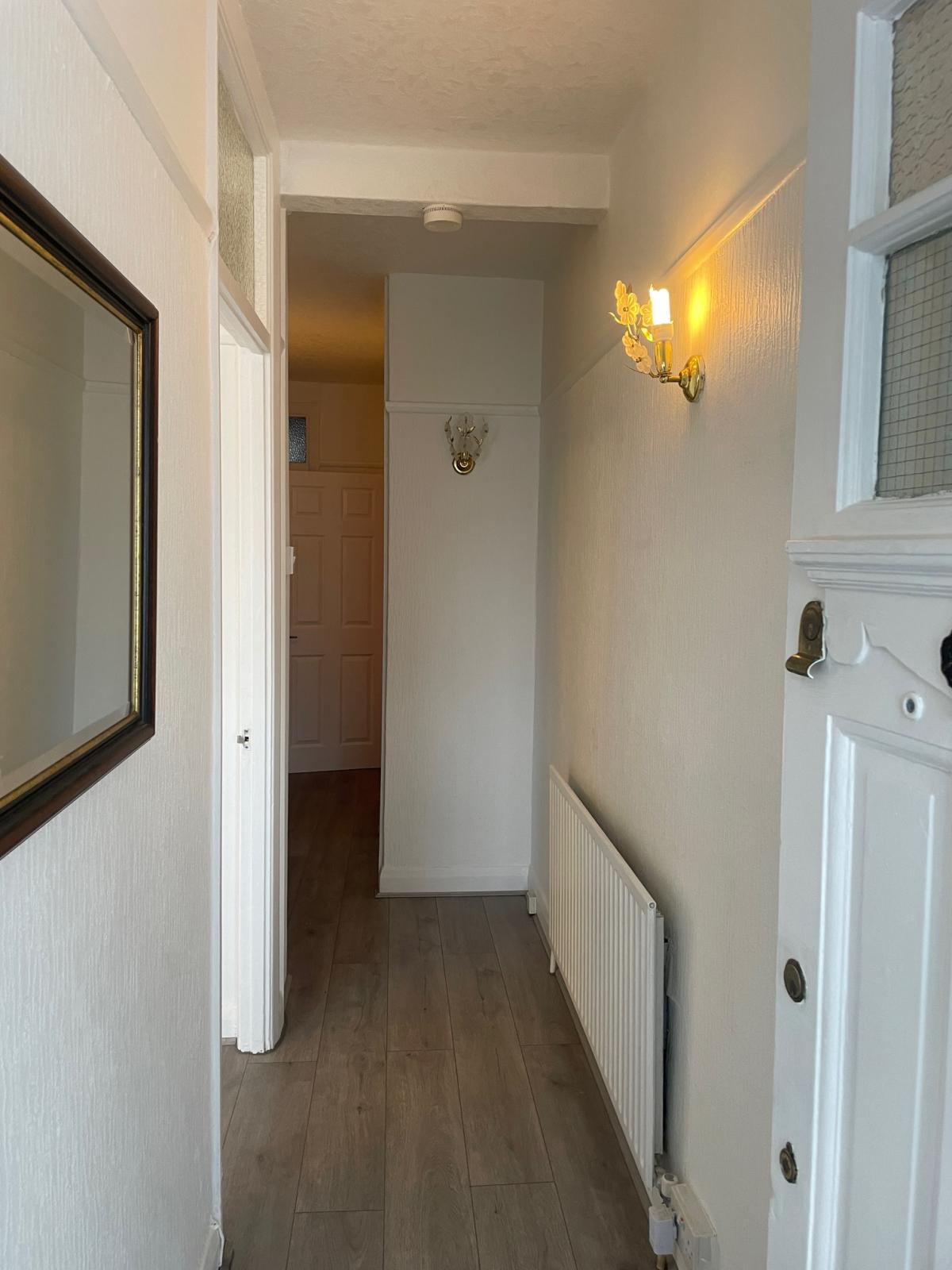 Flat Bridge Close in Greater London