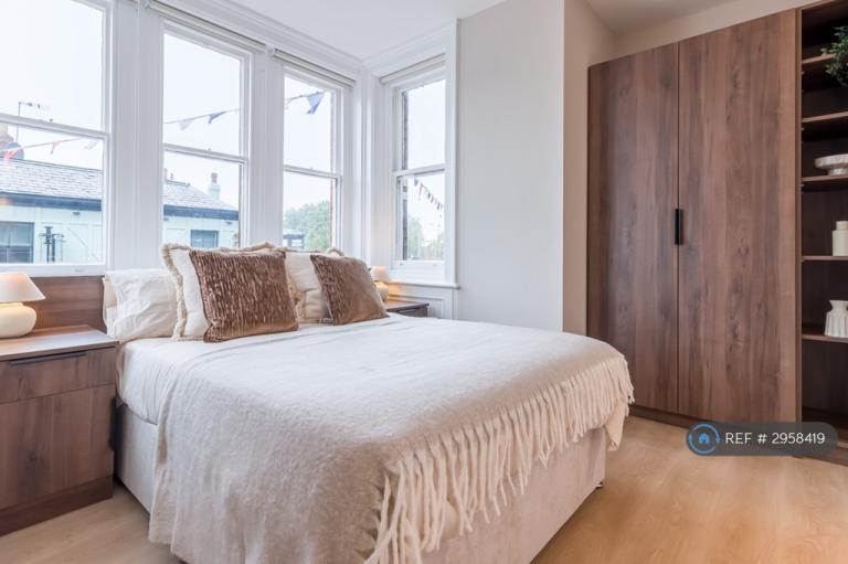 Room Moor Street in West Lancashire