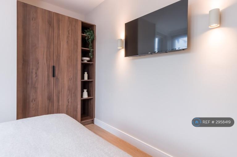 Room Moor Street in West Lancashire