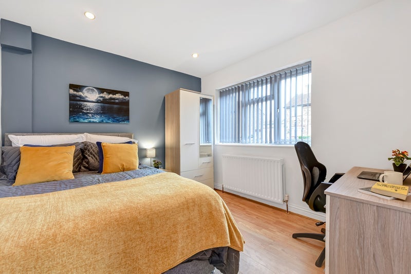 Room Murray Square in Greater London