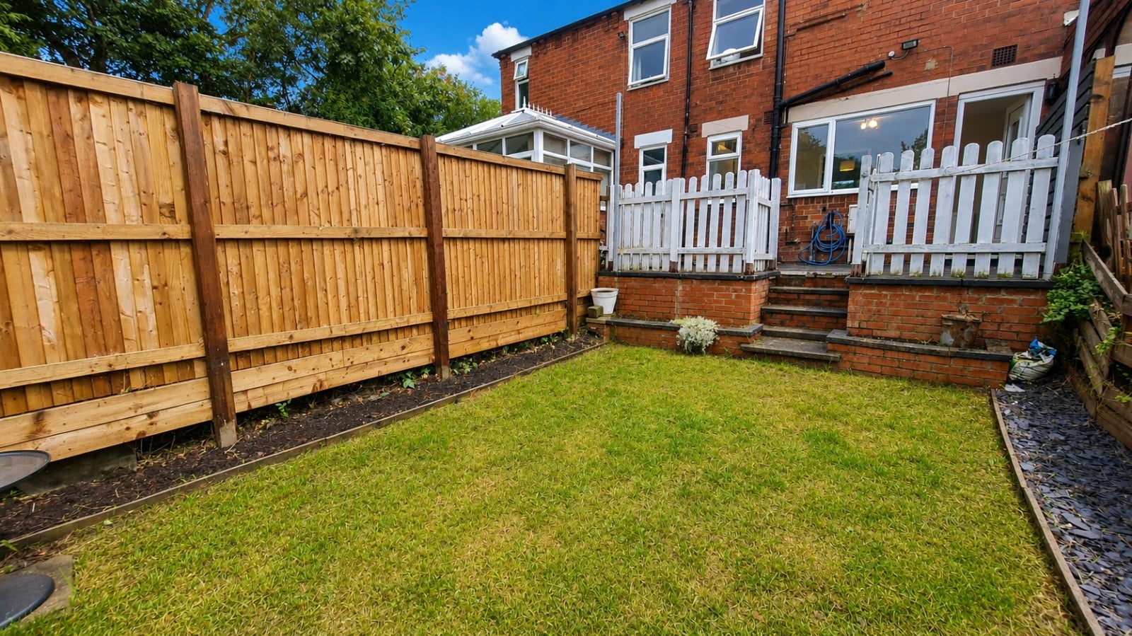 House Farne Avenue in Wakefield