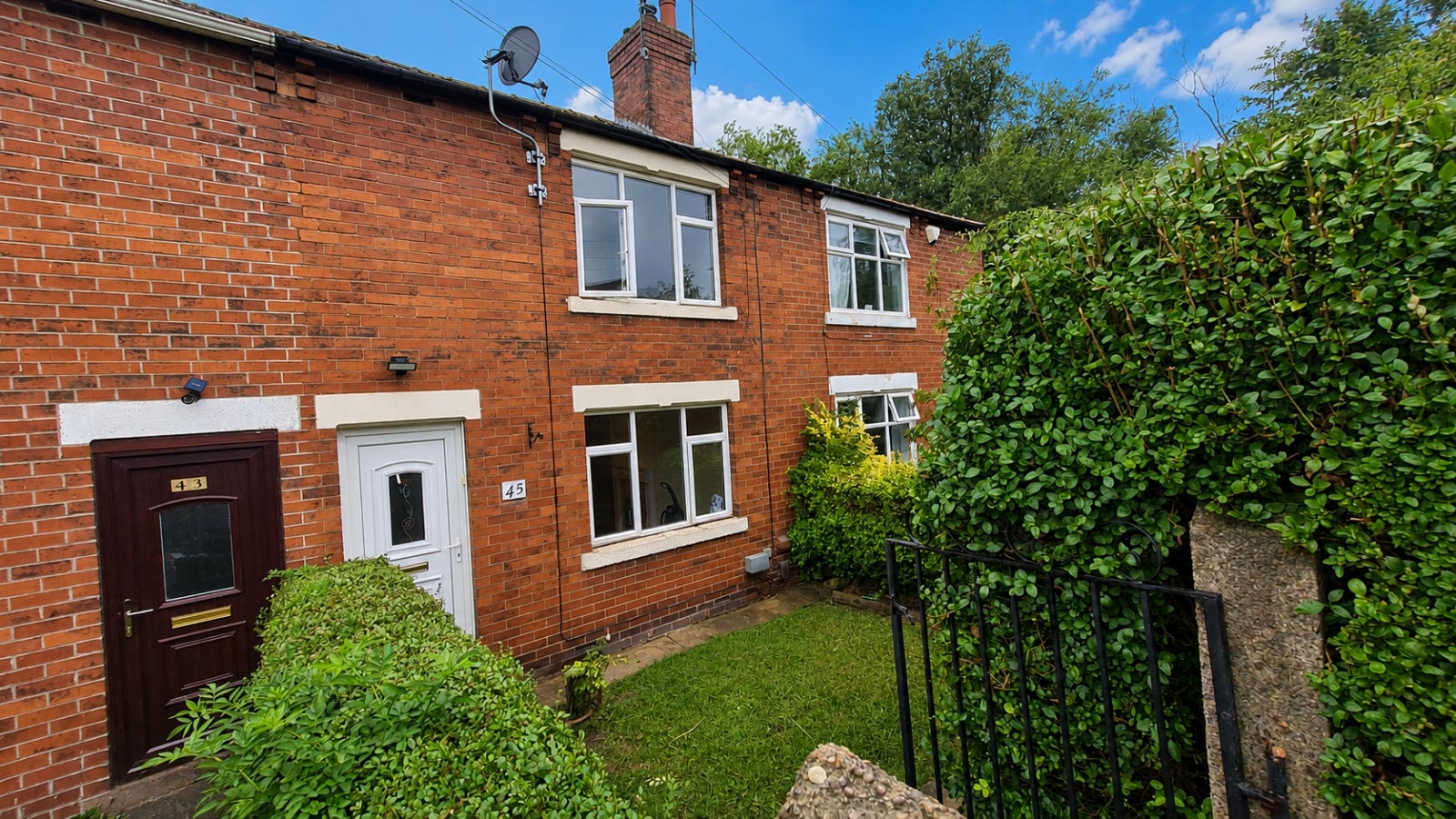 House Farne Avenue in Wakefield