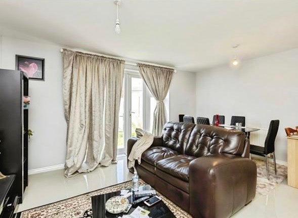 Room Potters Hollow in Nottingham