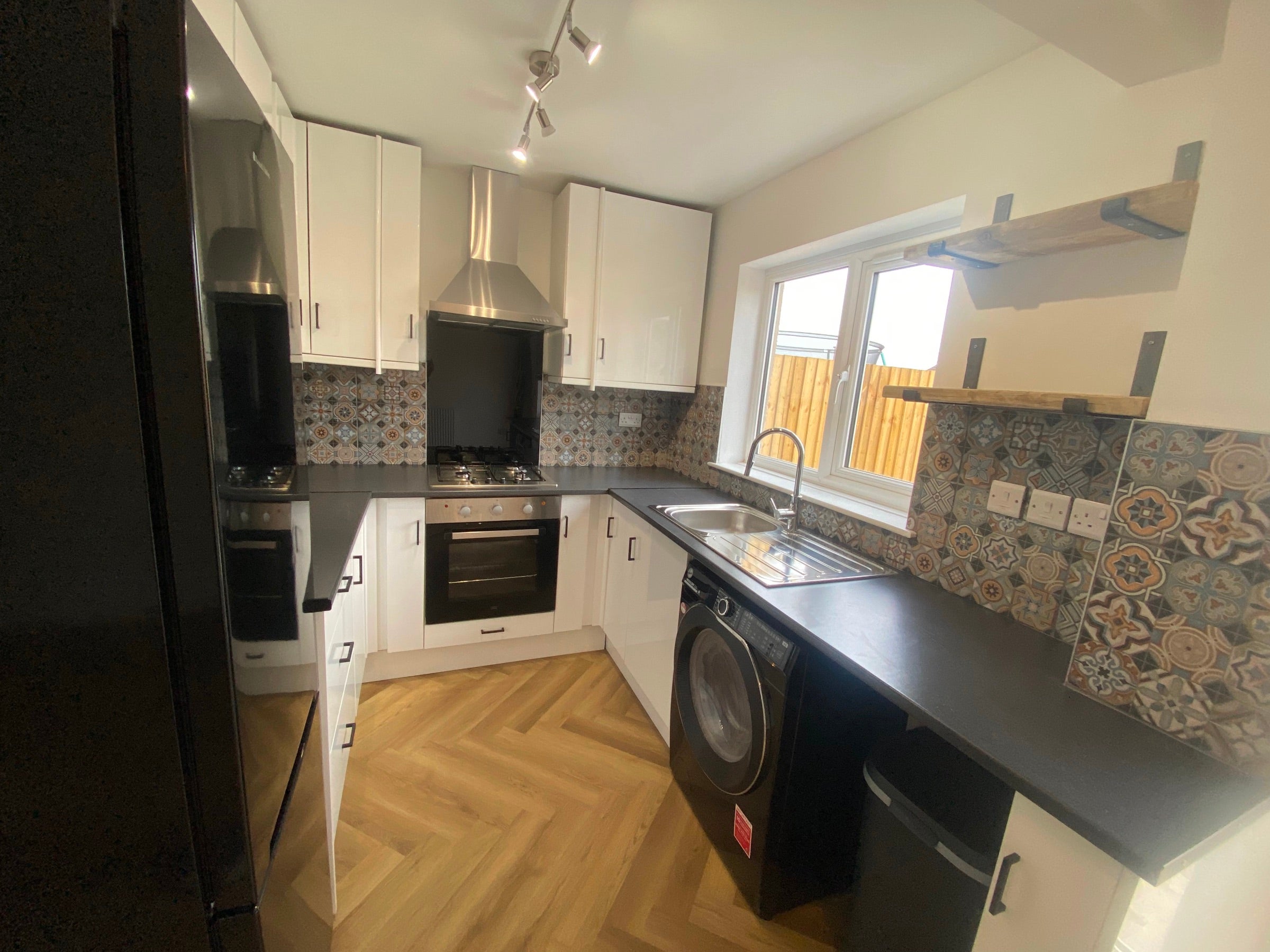 House Tyle Teg in Clydach