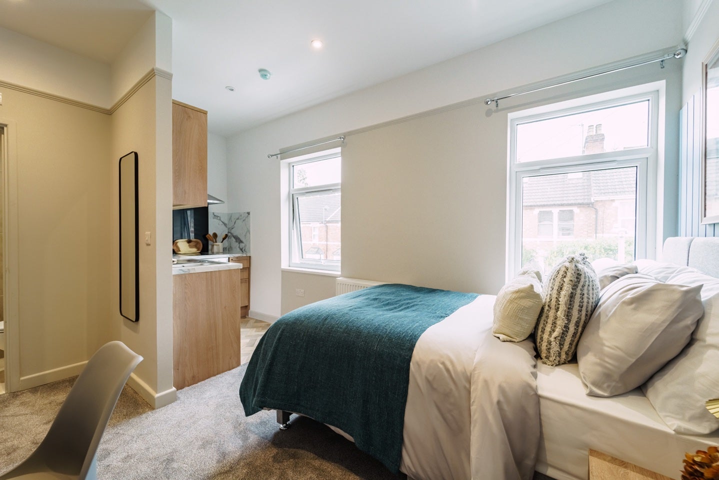 Room Dixon Street in Swindon