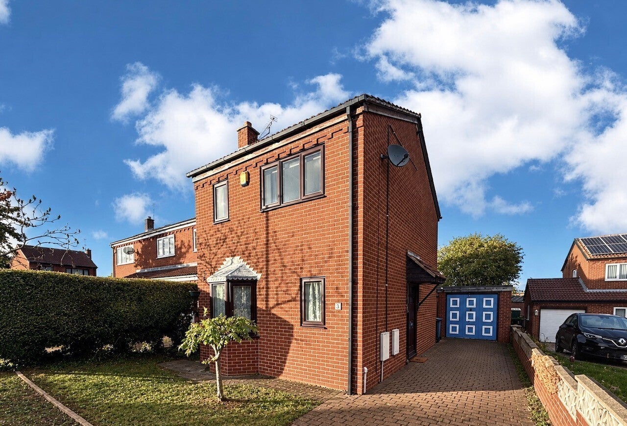 House Holly Court in Doncaster