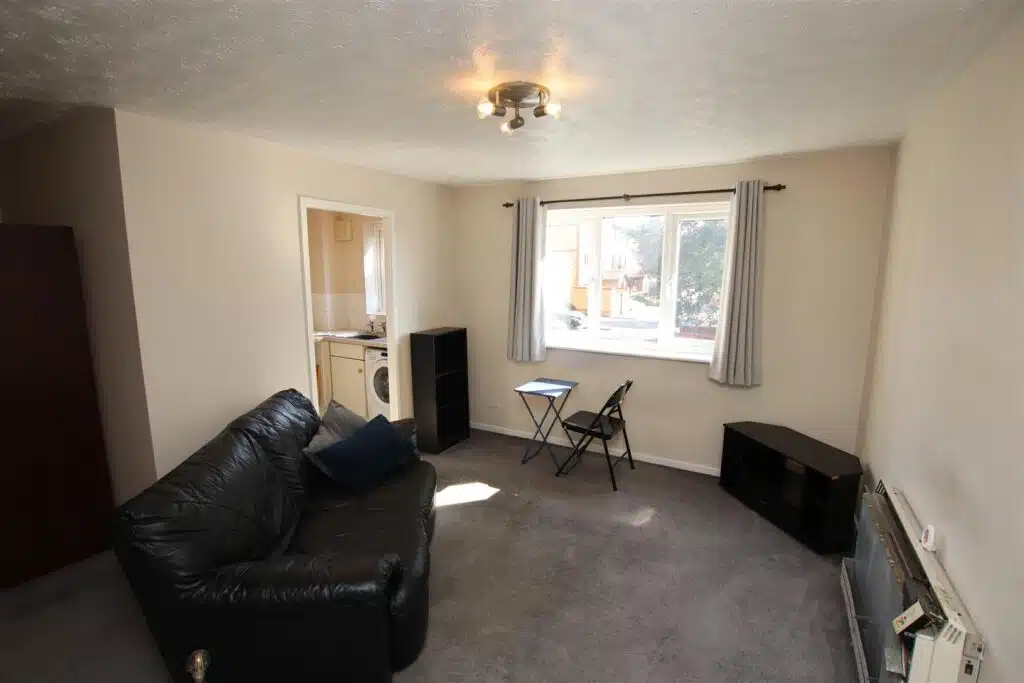 Flat Churchill Close in Dartford