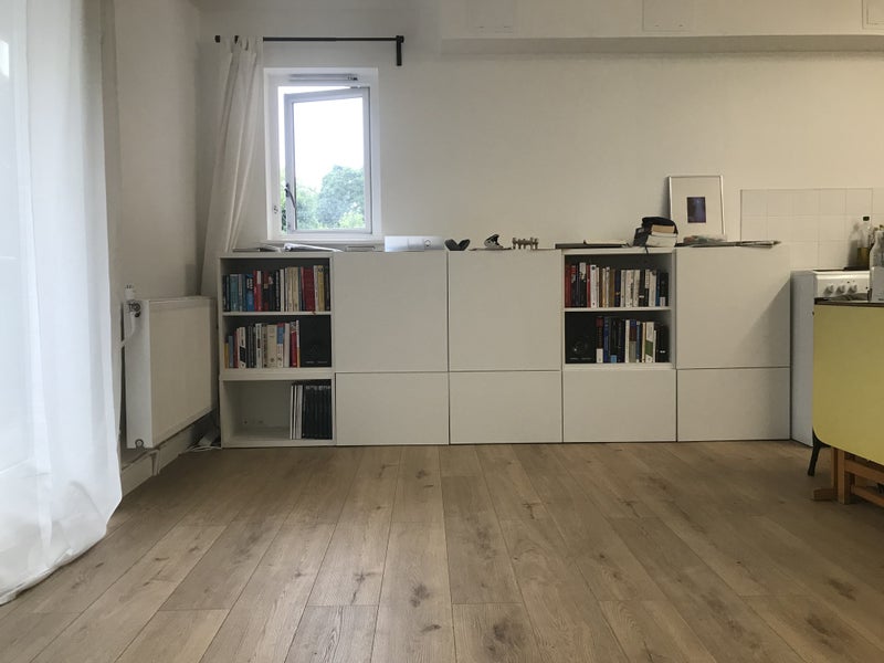 Flat Pembroke Avenue in Greater London