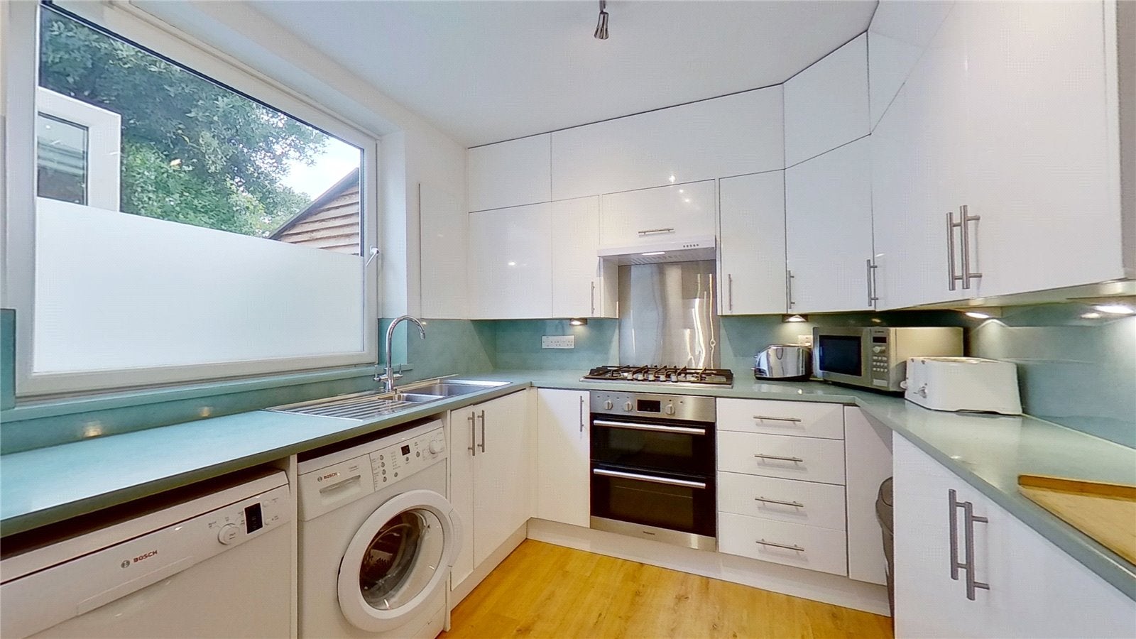 House Hilldrop Crescent in Greater London