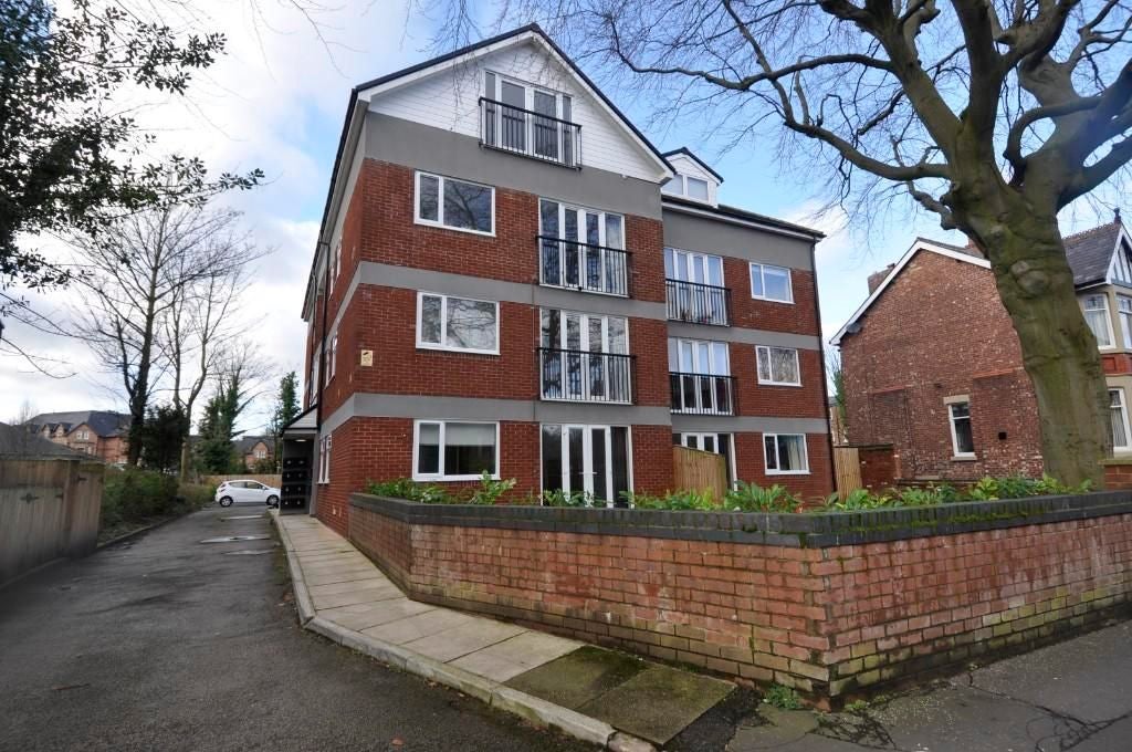 Flat Parsonage Road in Manchester