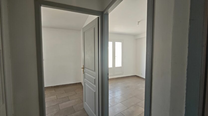 Appartement Rue Florian à Nîmes