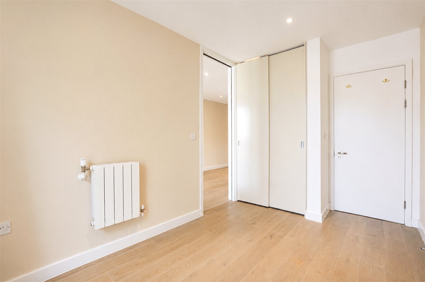Flat Tudway Road in Greater London