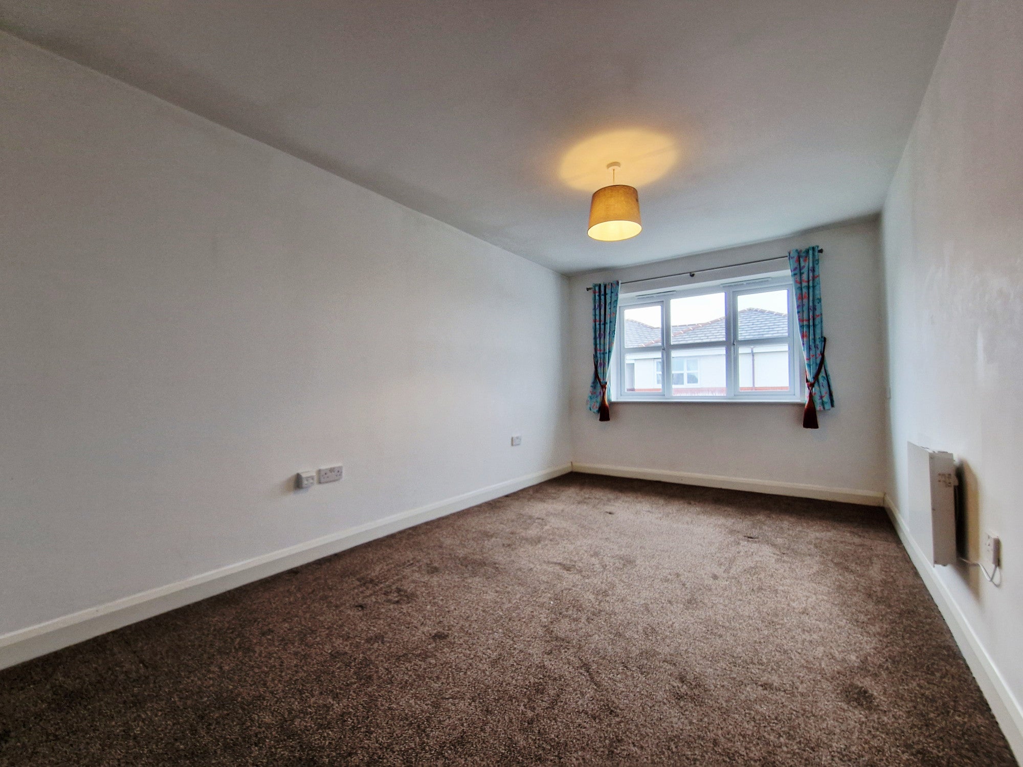Flat Atherton Close in Preston