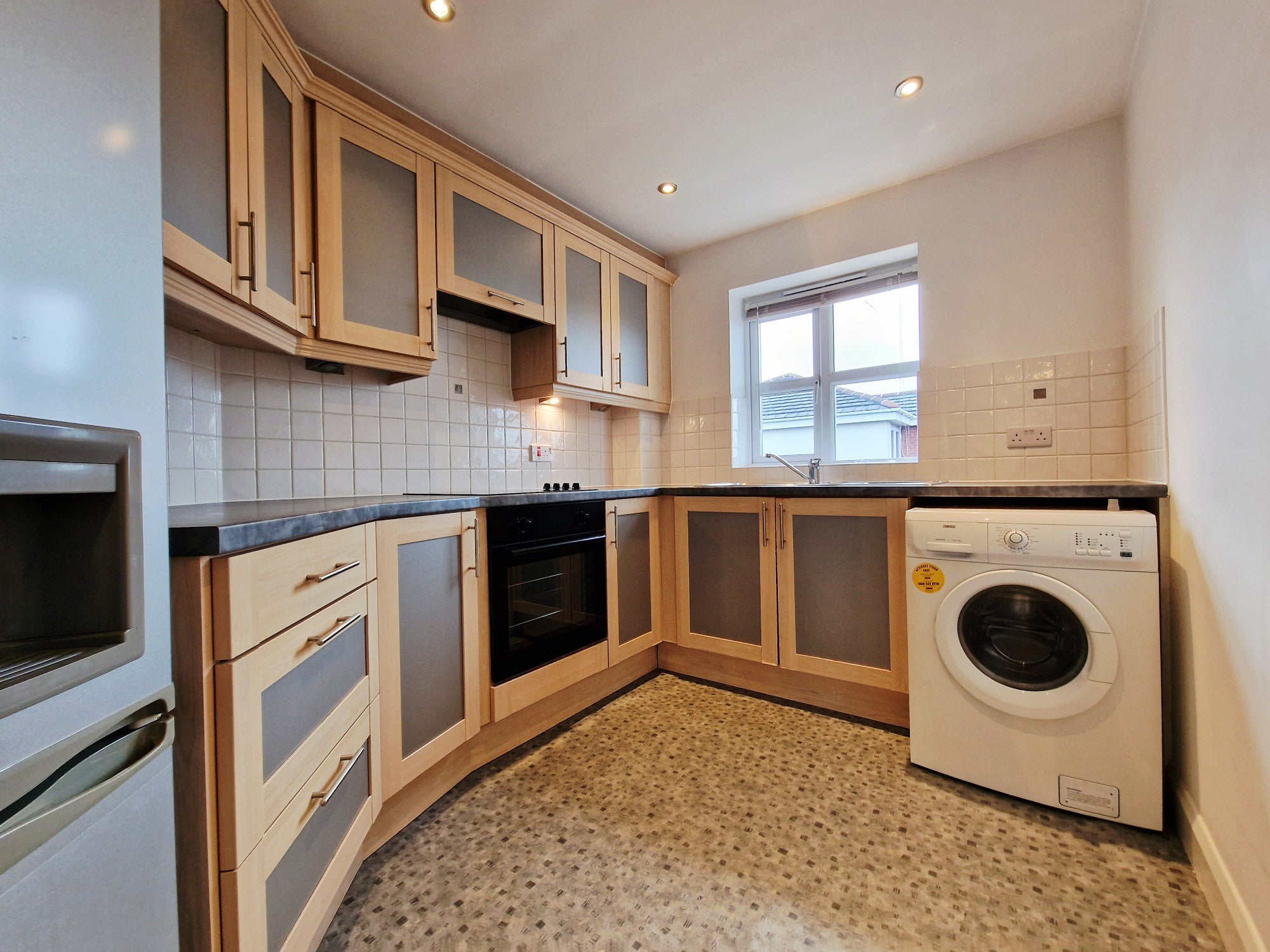 Flat Atherton Close in Preston