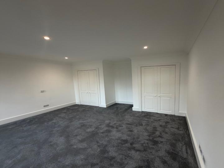 Flat Wapping Lane in Greater London