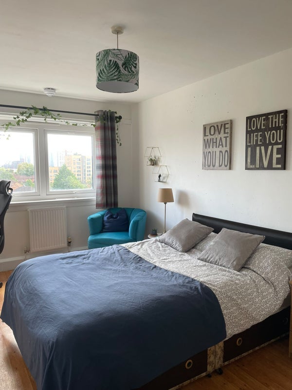 Flat Paddington Close in Salford