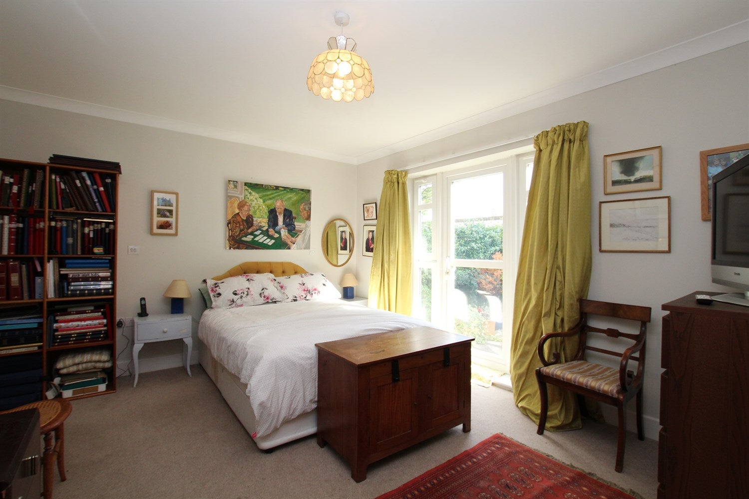 House Oaklands Way in Chichester