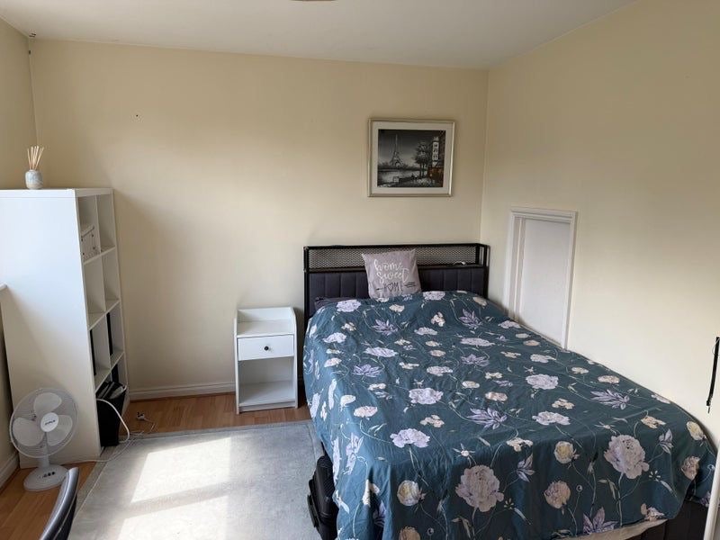 Room Davenport Road in Greater London