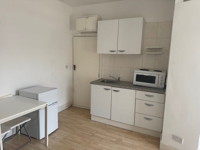 Flat Talgarth Road in Greater London