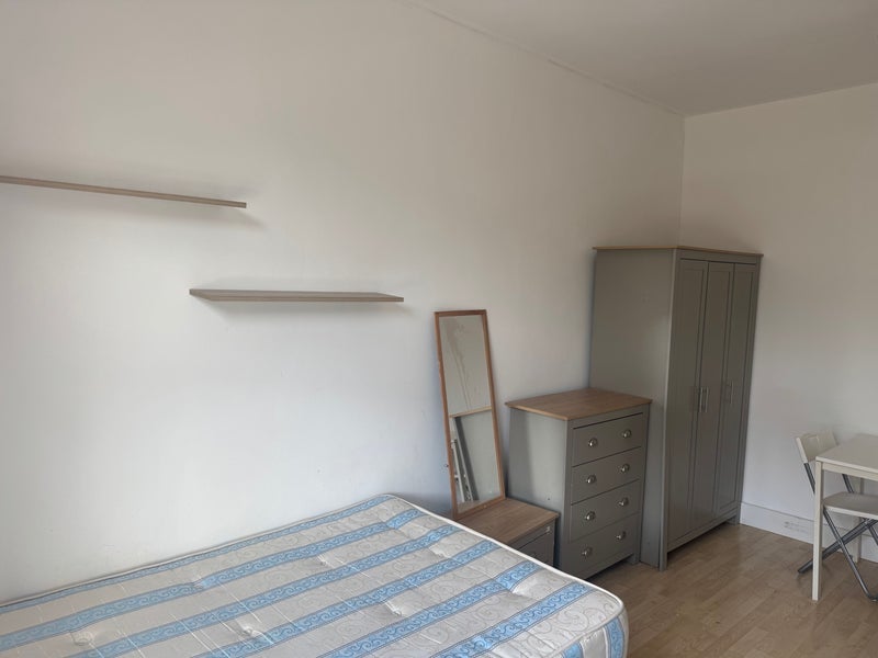 Flat Talgarth Road in Greater London