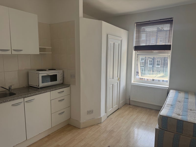 Flat Talgarth Road in Greater London