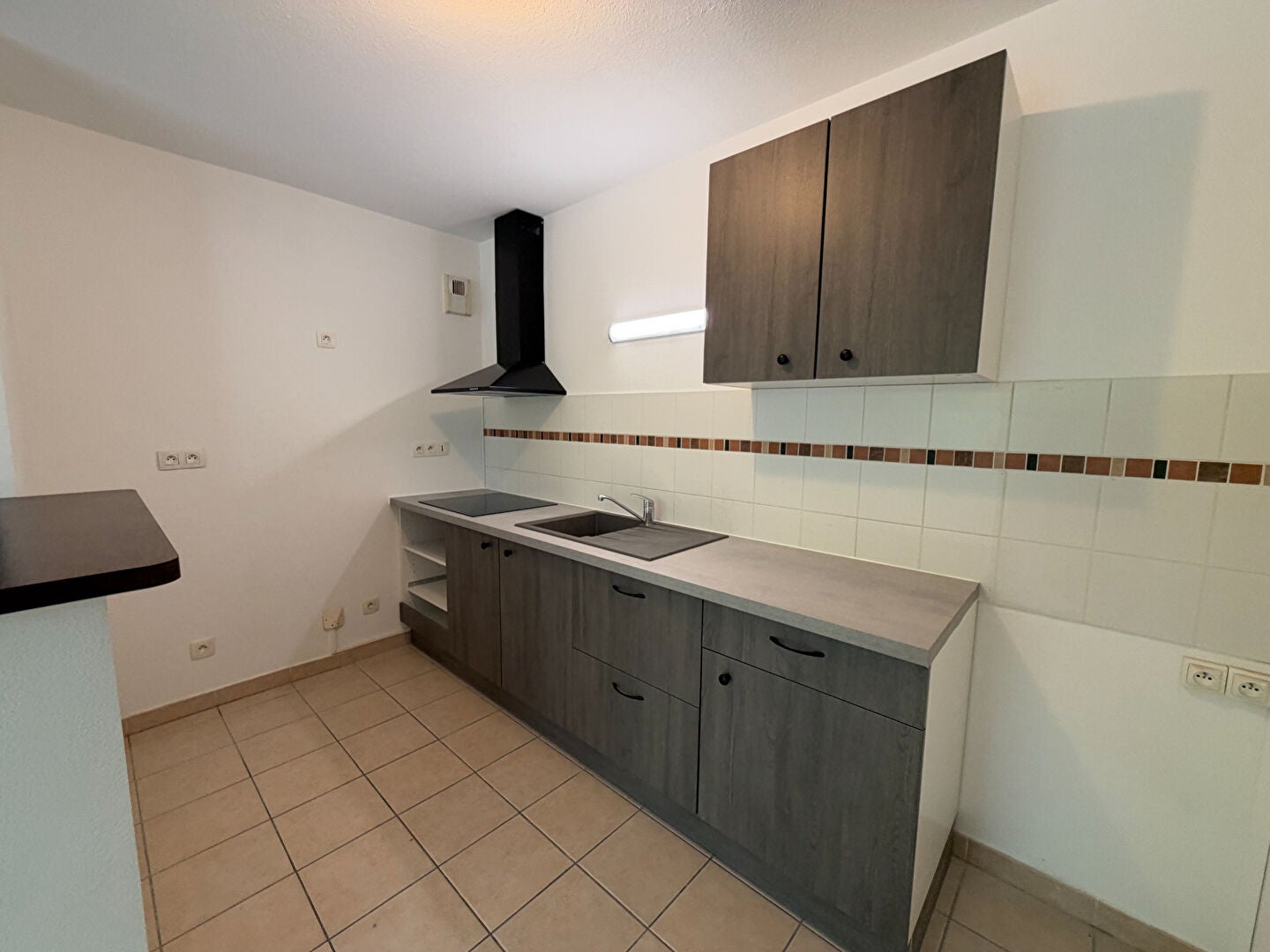 Flat Rue Dhuoda in Nîmes