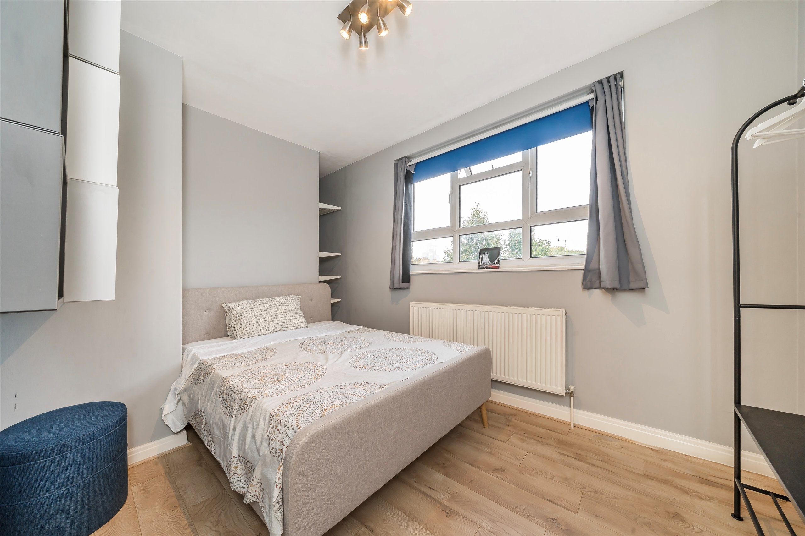 Flat Jamaica Road in Greater London