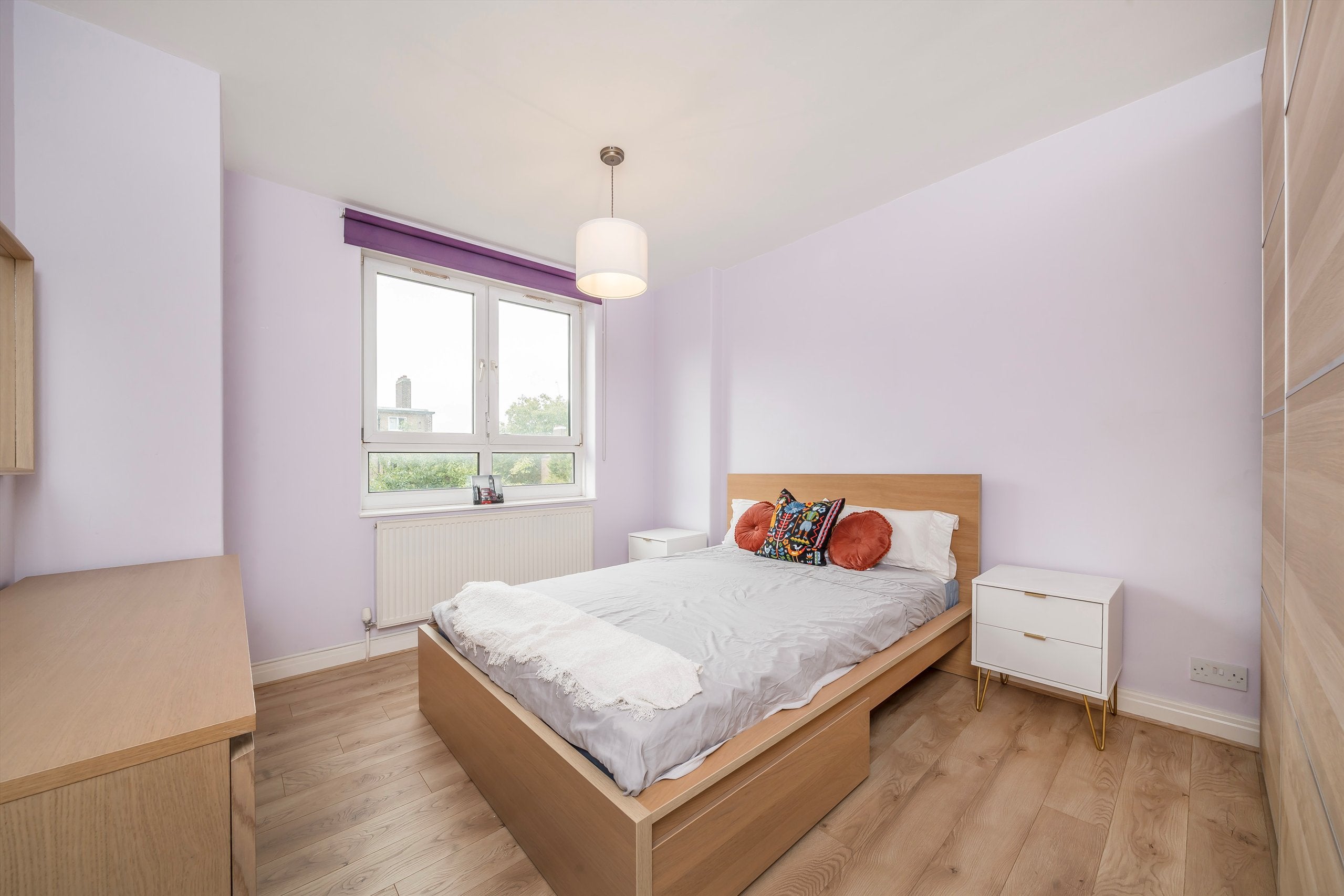 Flat Jamaica Road in Greater London