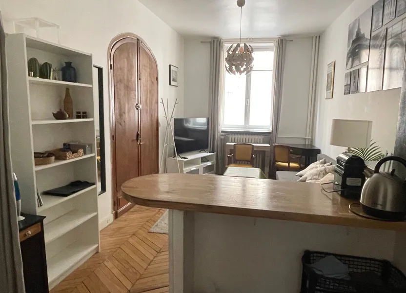 Appartement Avenue Victor Hugo à Paris