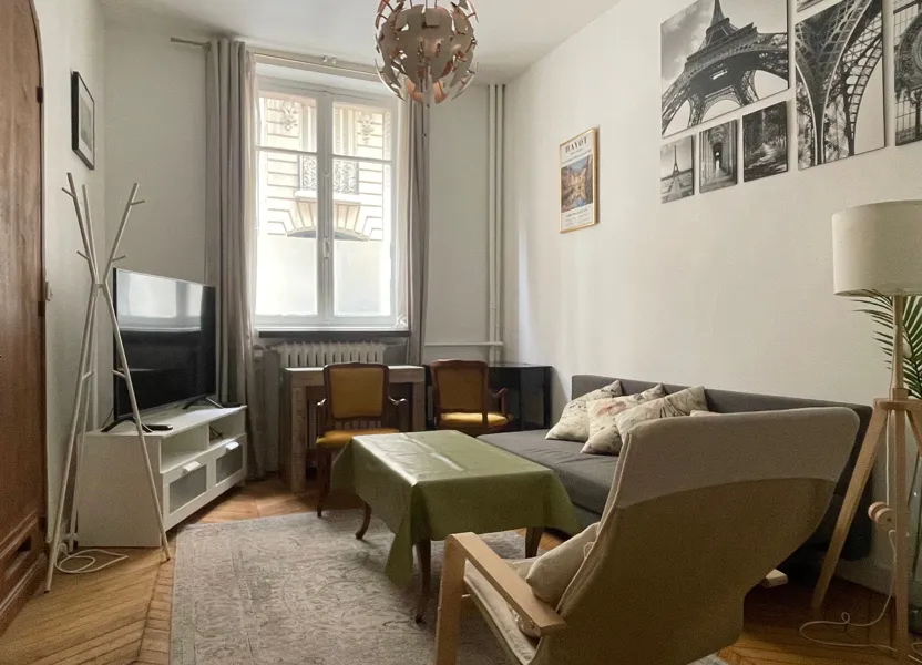 Appartement Avenue Victor Hugo à Paris