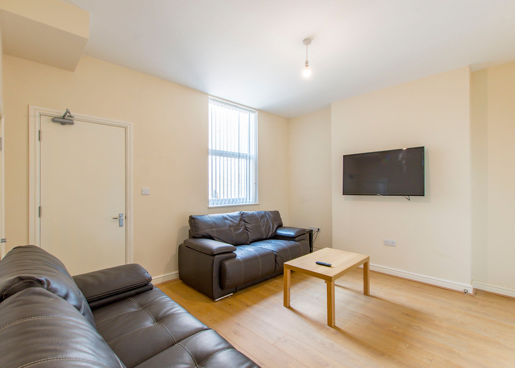 Room Surrey Street in Derby