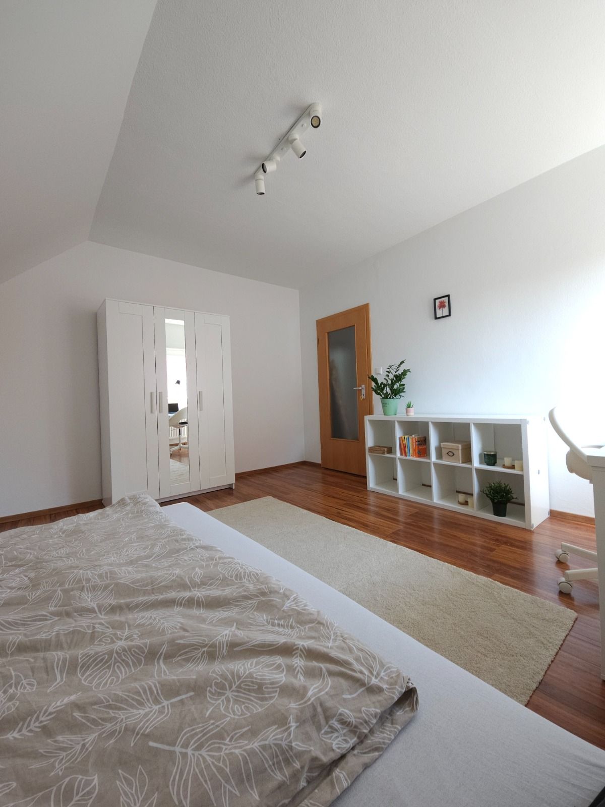 Zimmer Peter-Dörfler-Straße in Augsburg