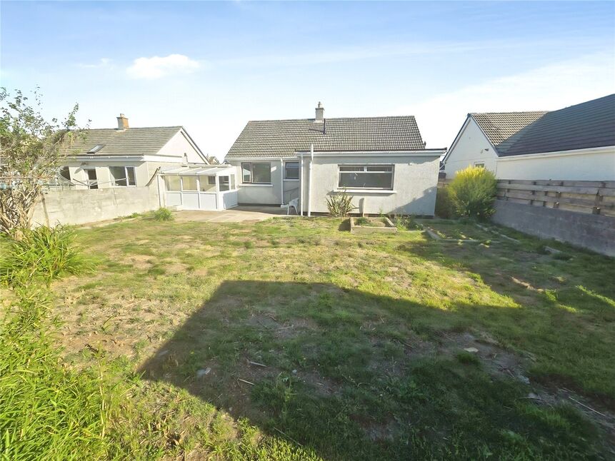 House Agar Crescent in Illogan Highway