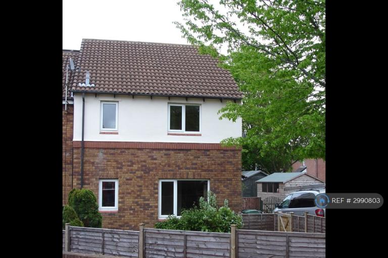 House Beecham Berry in Basingstoke and Deane