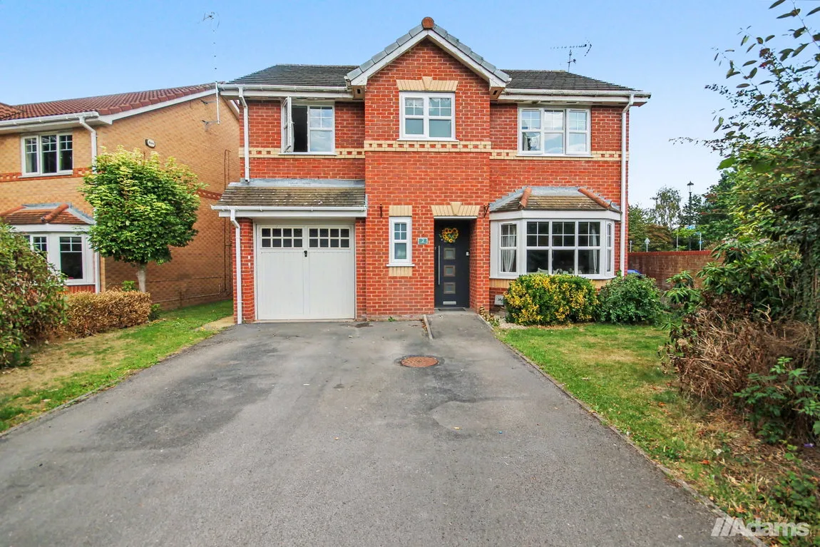 House Oakmoore in Runcorn