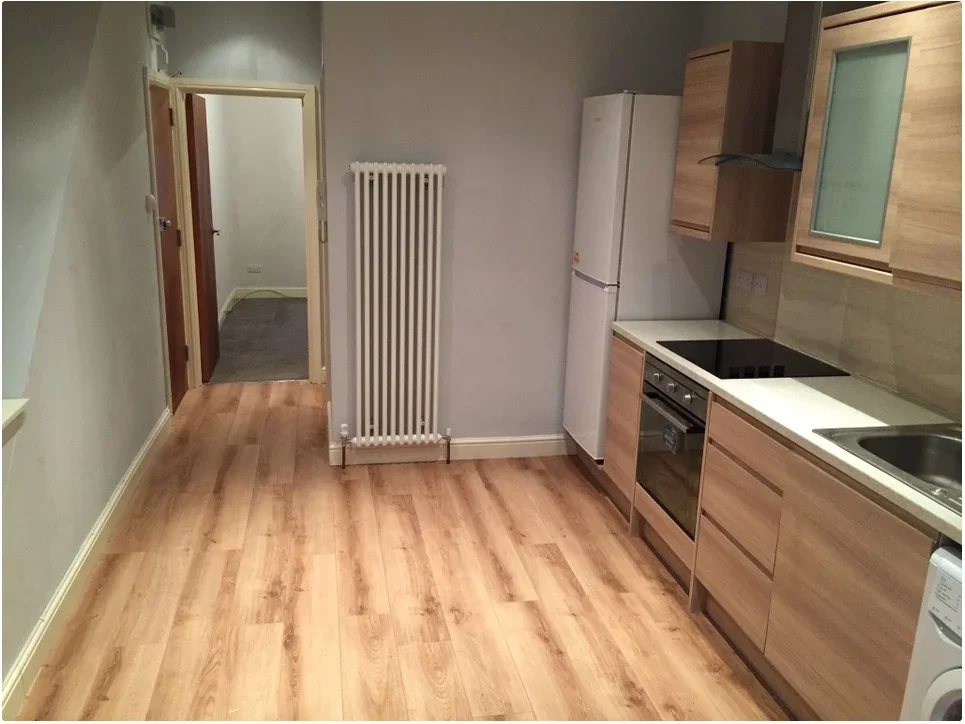 Flat Surrey Street in Greater London