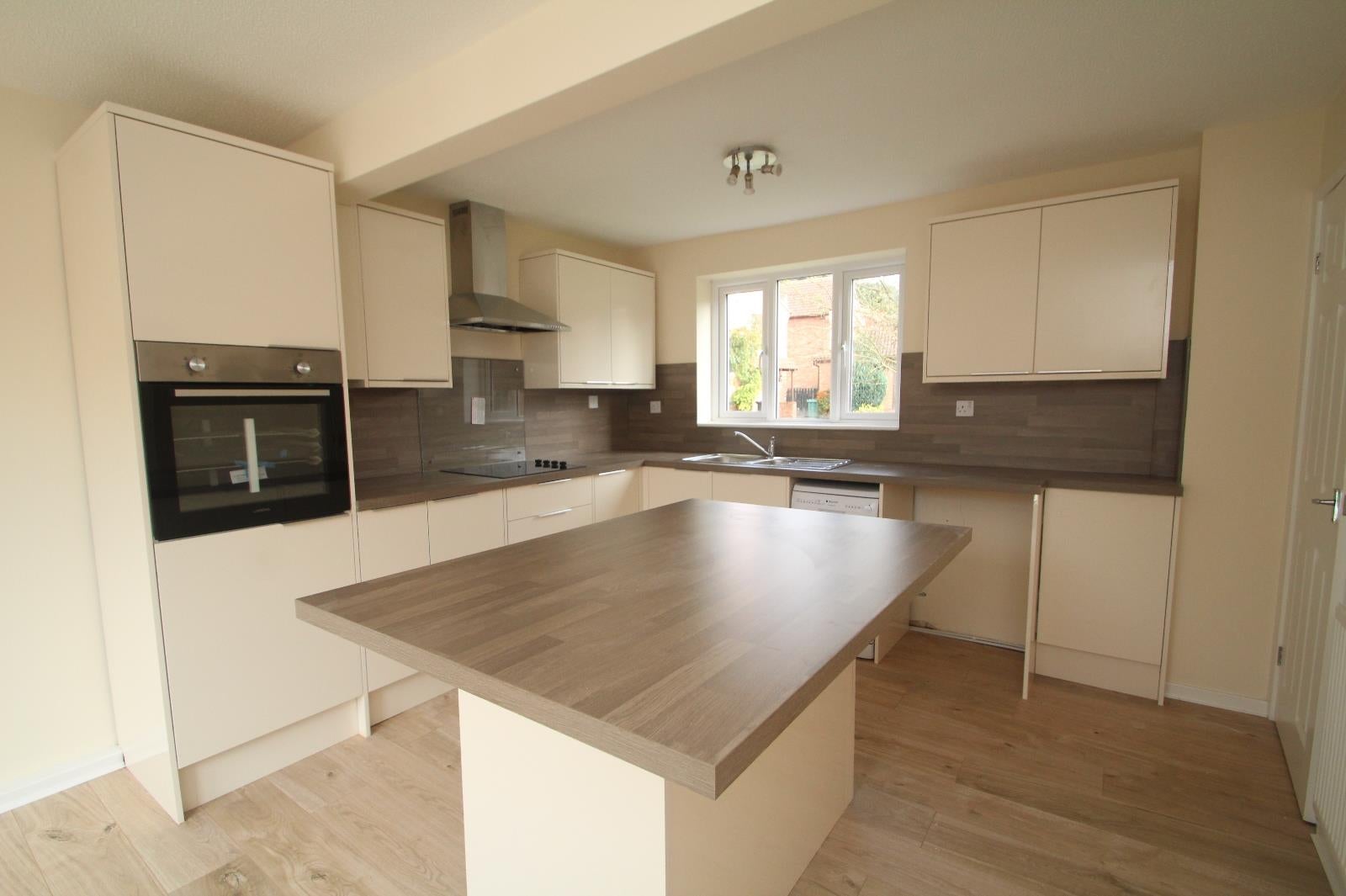 House Glebe Field Close in Leeds