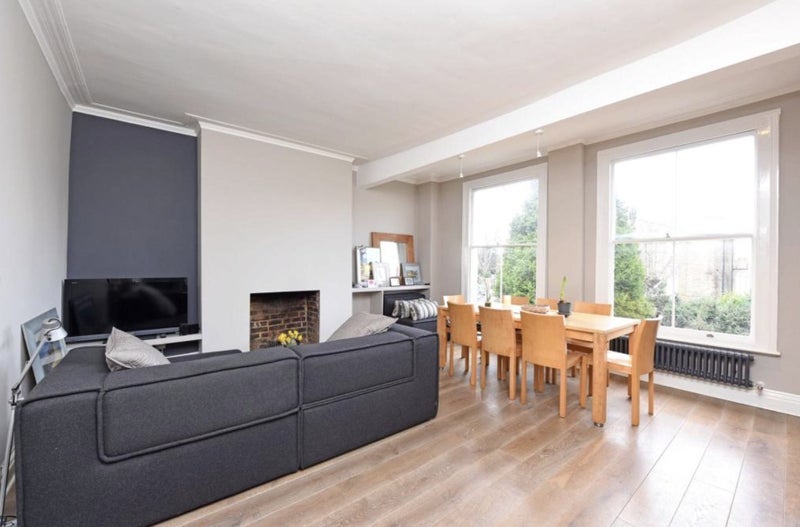Flat Wimbledon Park Road in Greater London