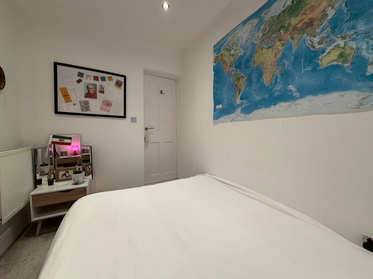 Room Waldegrave Road in Greater London
