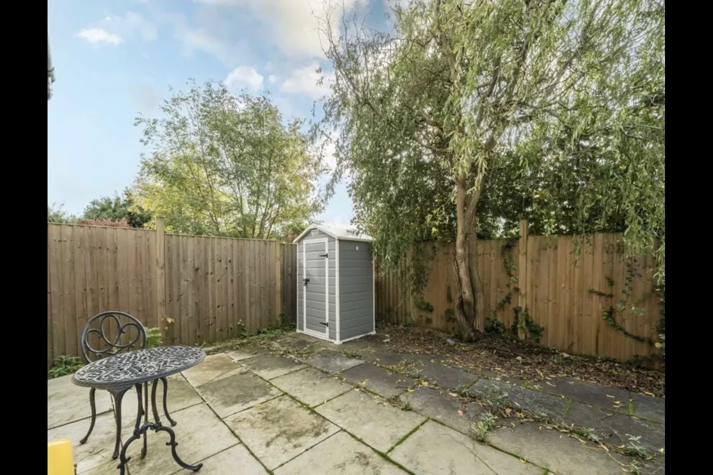 Room Waldegrave Road in Greater London