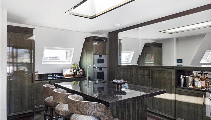 Flat Prince of Wales Terrace in Greater London