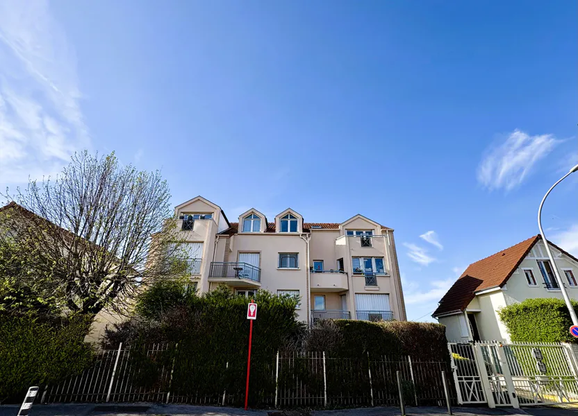 Appartement Avenue Lamartine à Le Perreux-sur-Marne