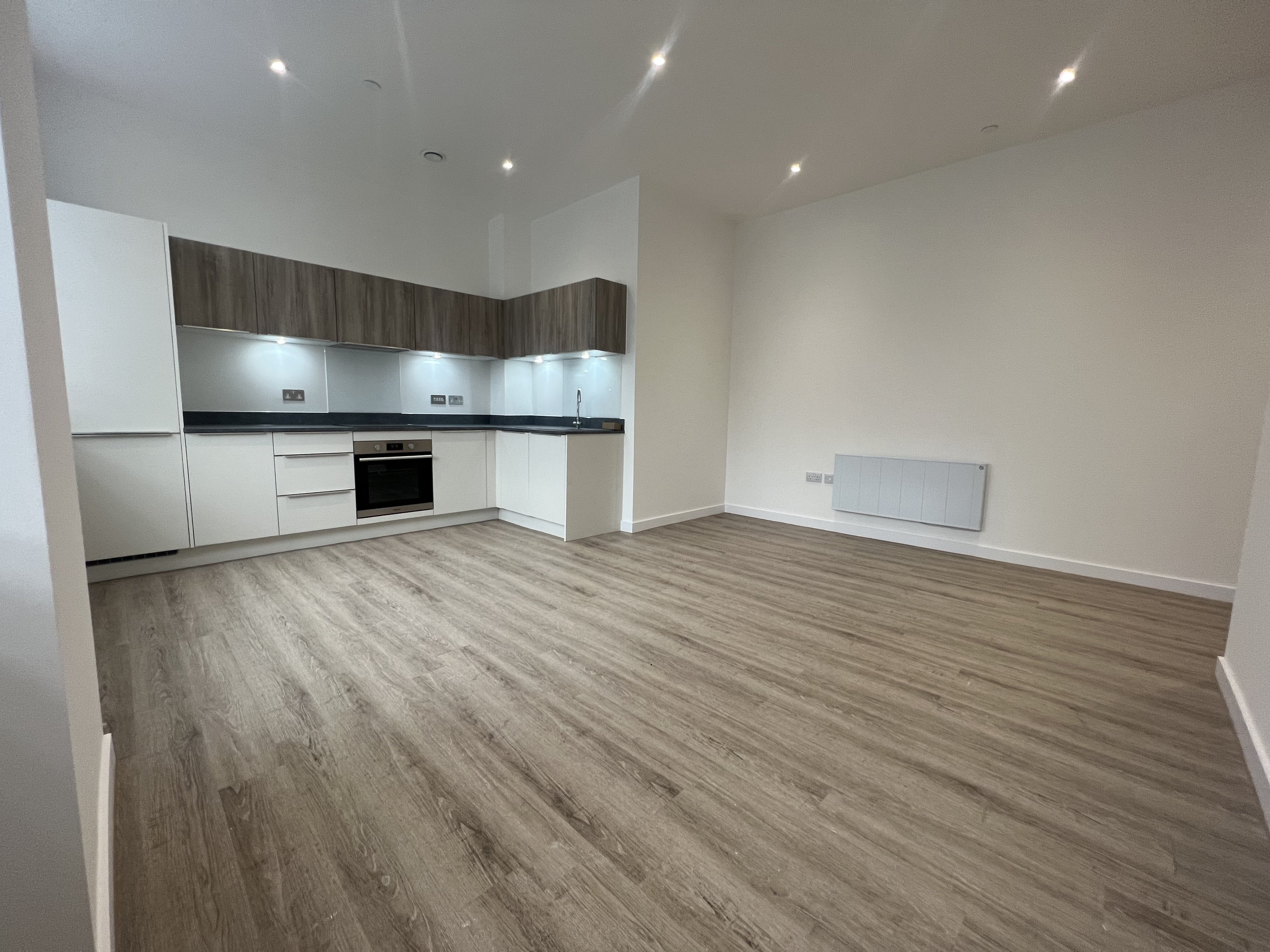 Flat Alençon Link in Basingstoke and Deane