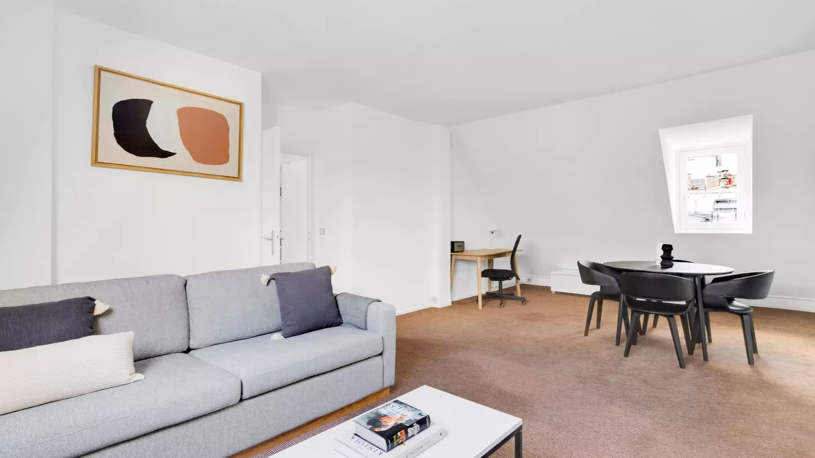 Appartement Rue d'Artois à Paris