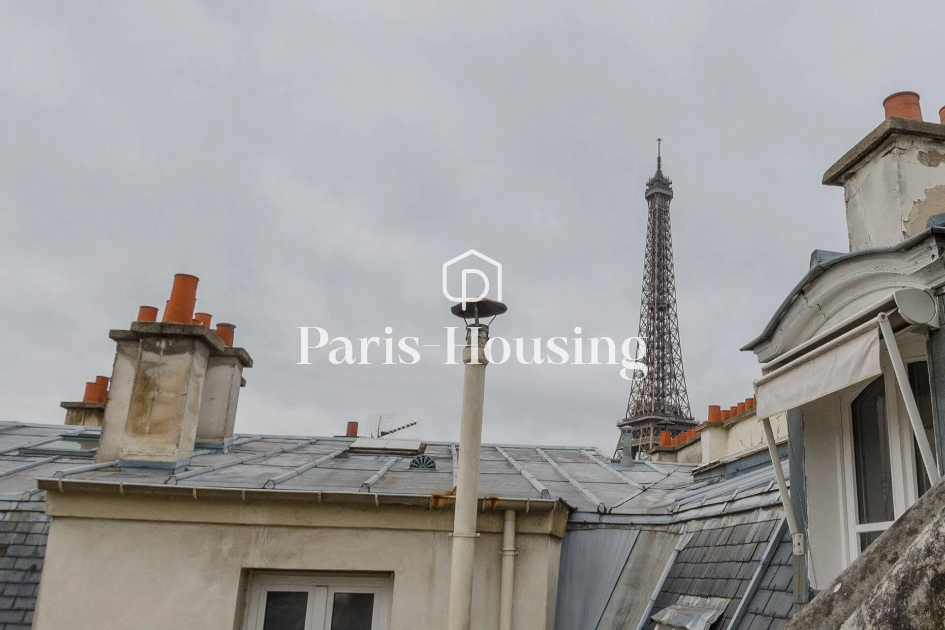 Appartement Rue Dupont des Loges à Paris