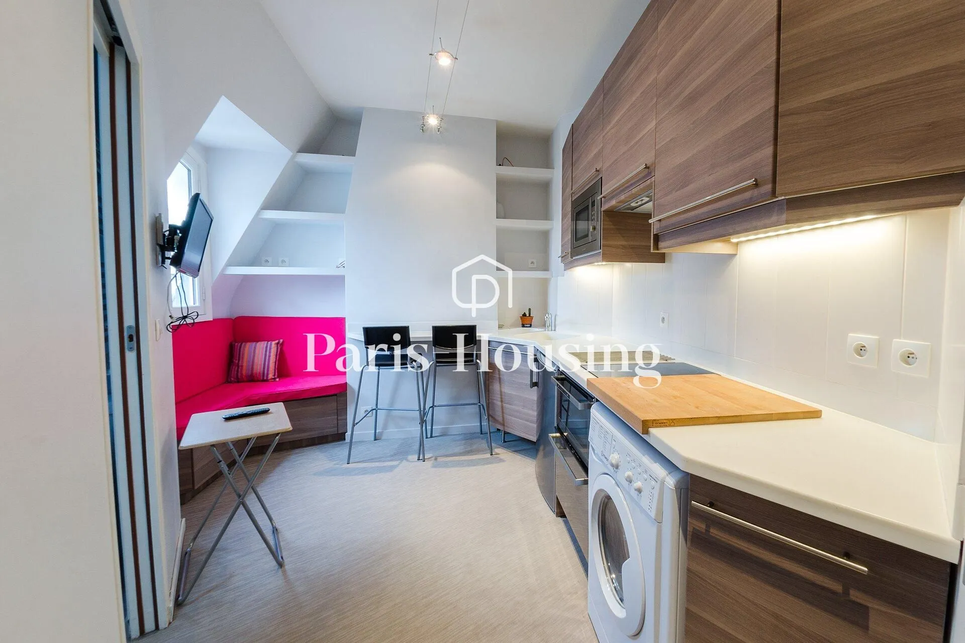 Flat Rue Dupont des Loges in Paris