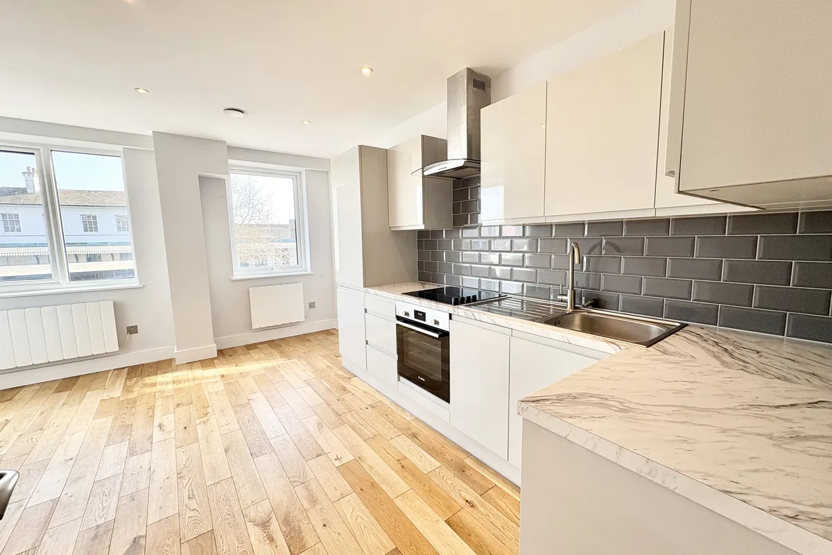 Flat Mitchell Road in Eastleigh