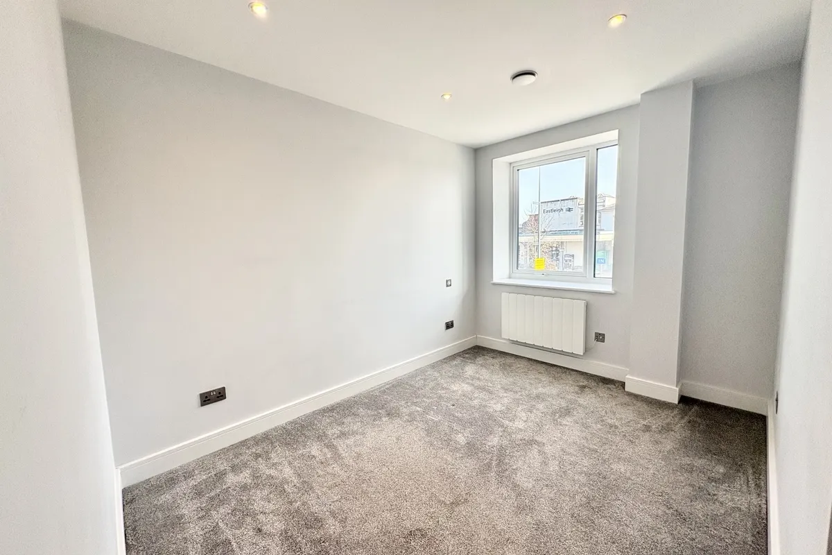Flat Mitchell Road in Eastleigh